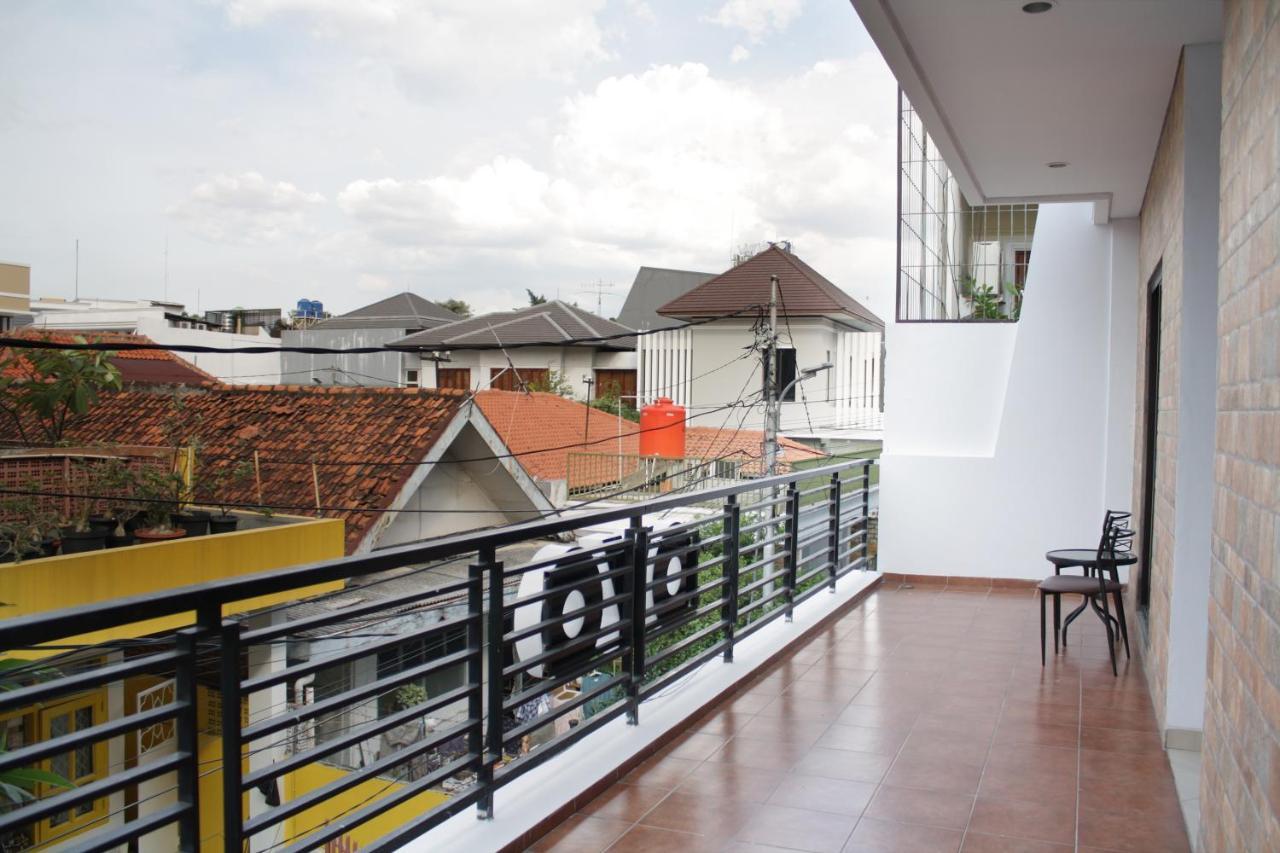 Oyo 245 Juana 21 Hotel Джакарта Екстериор снимка